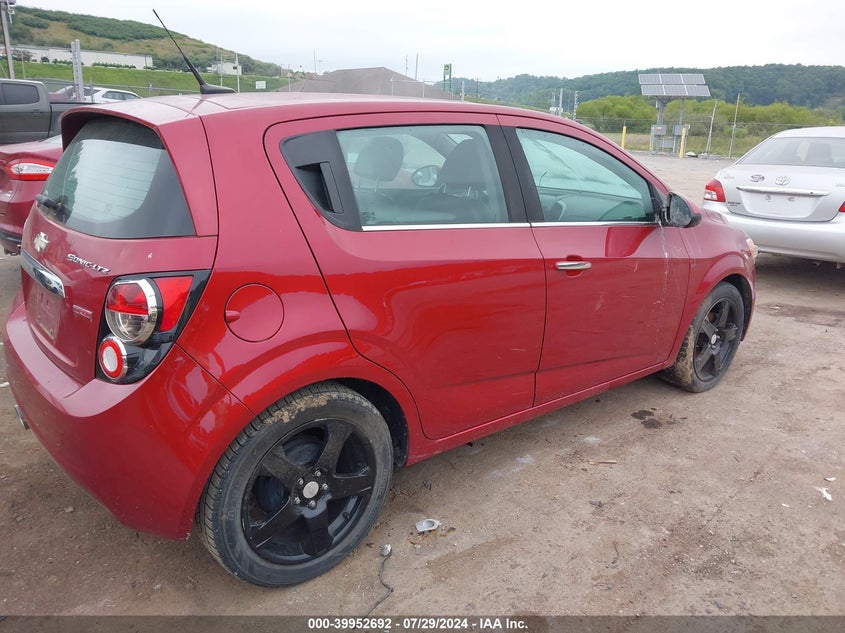 Vin: 1g1jf6sb1e4146520, lot: 40439761, chevrolet sonic ltz manual 20144