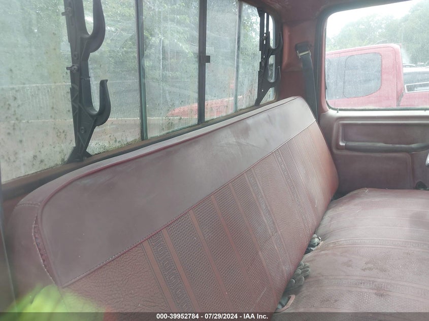 1984 Ford F250 VIN: 1FTHF26G6EPA57710 Lot: 39952784