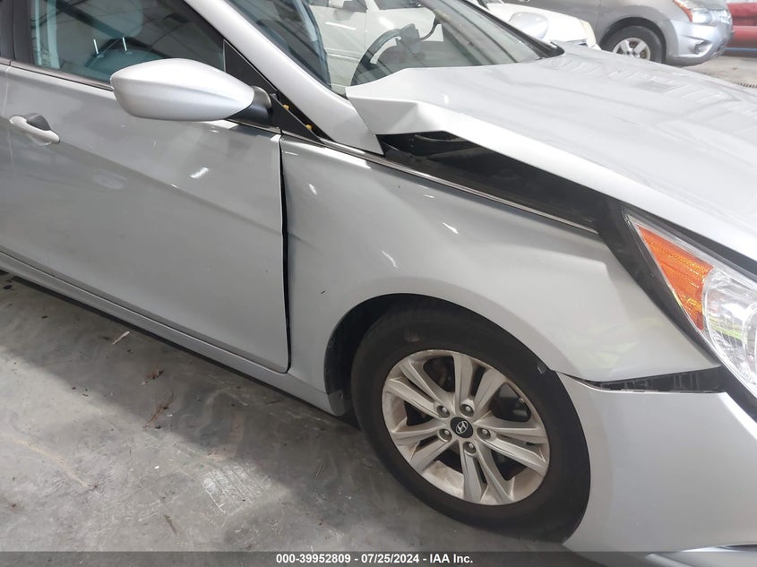 2012 Hyundai Sonata Gls VIN: 5NPEB4AC4CH419380 Lot: 39952809