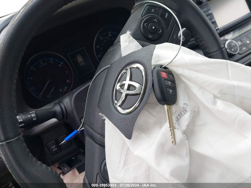 2017 Toyota Rav4 Xle VIN: 2T3RFREV8HW645470 Lot: 39953403