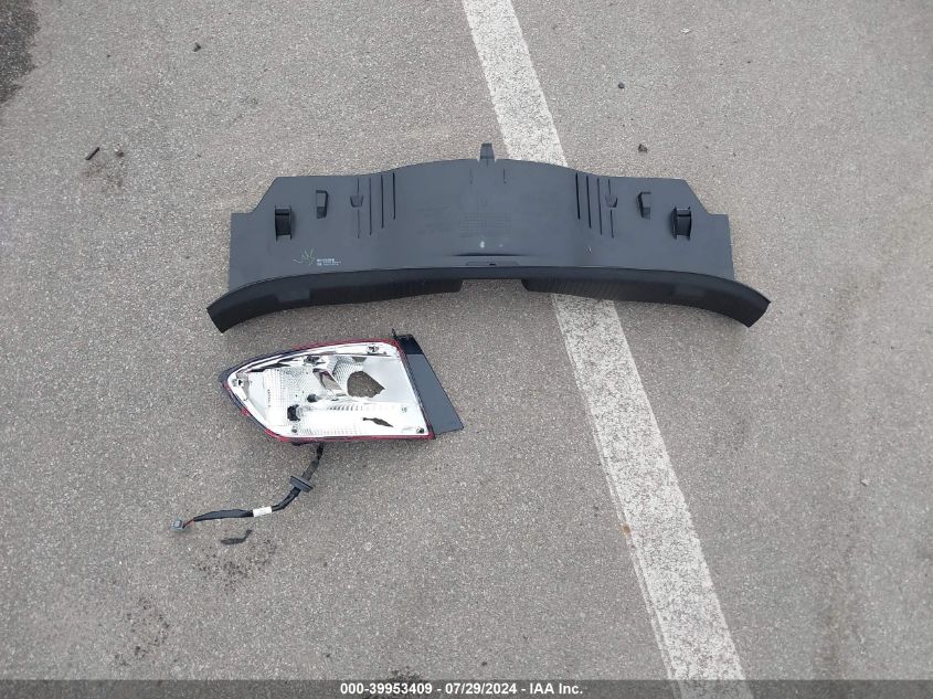 2018 Chevrolet Cruze Premier Auto VIN: 1G1BF5SMXJ7186331 Lot: 39953409