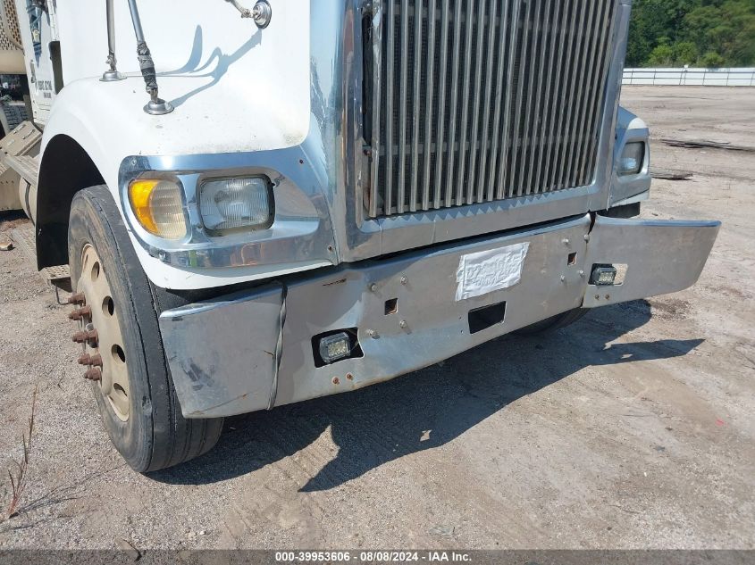 2006 International 9900 9900I VIN: 2HSCHAPR26C356104 Lot: 39953606