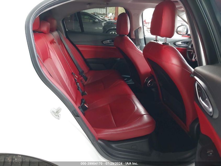 2017 Alfa Romeo Giulia VIN: ZARFAEBN1H7544027 Lot: 39954170