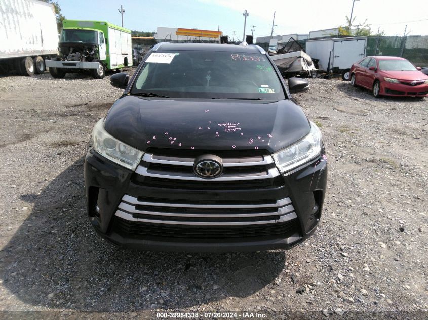 2018 Toyota Highlander Se/Xle VIN: 5TDJZRFH5JS820813 Lot: 39954338