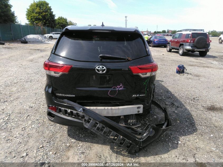 2018 Toyota Highlander Se/Xle VIN: 5TDJZRFH5JS820813 Lot: 39954338