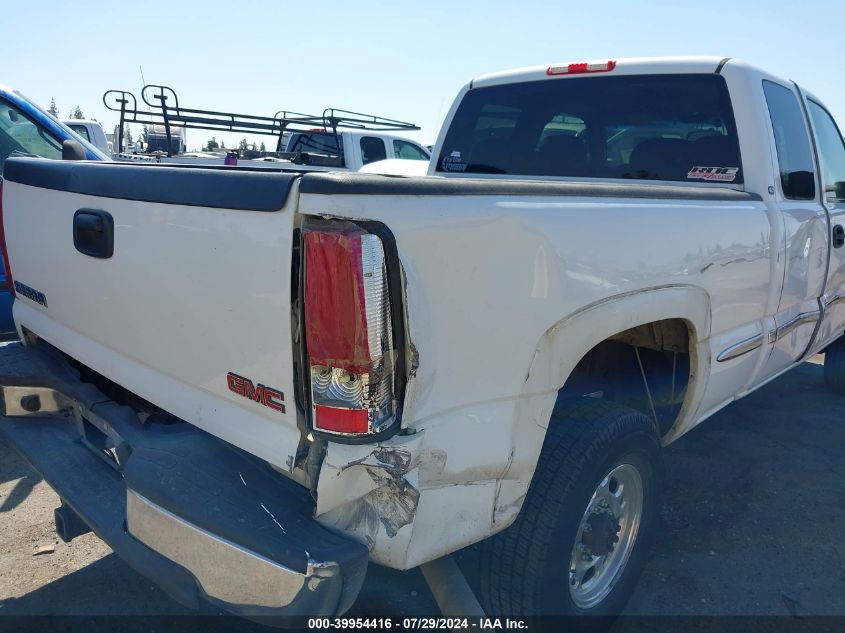 2002 GMC Sierra 2500Hd Sle VIN: 1GTHK29G02E117978 Lot: 39954416