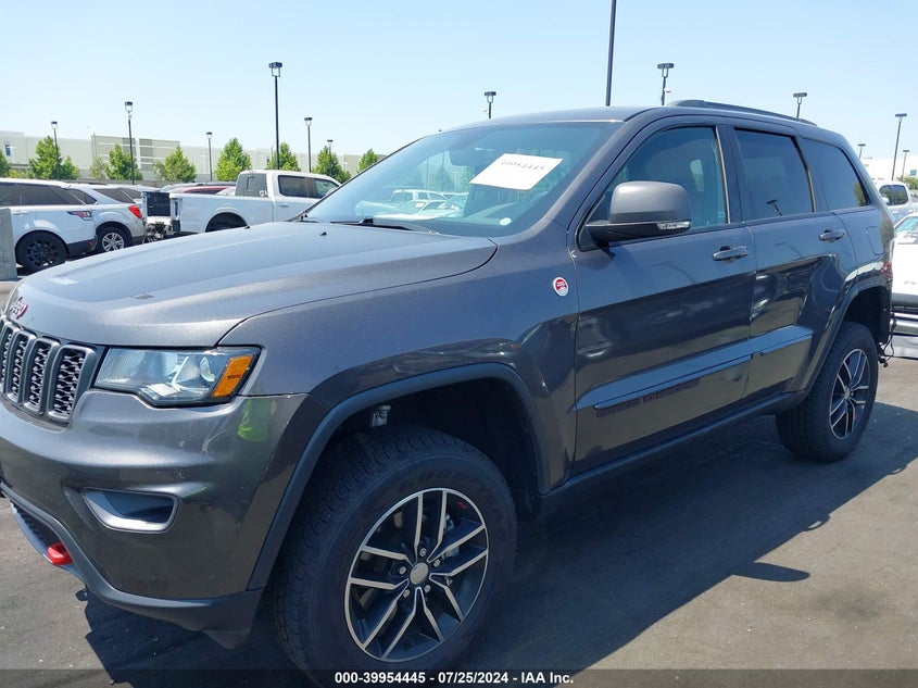 2018 JEEP GRAND CHEROKEE TRAILHAWK 4X4 - 1C4RJFLG4JC335603