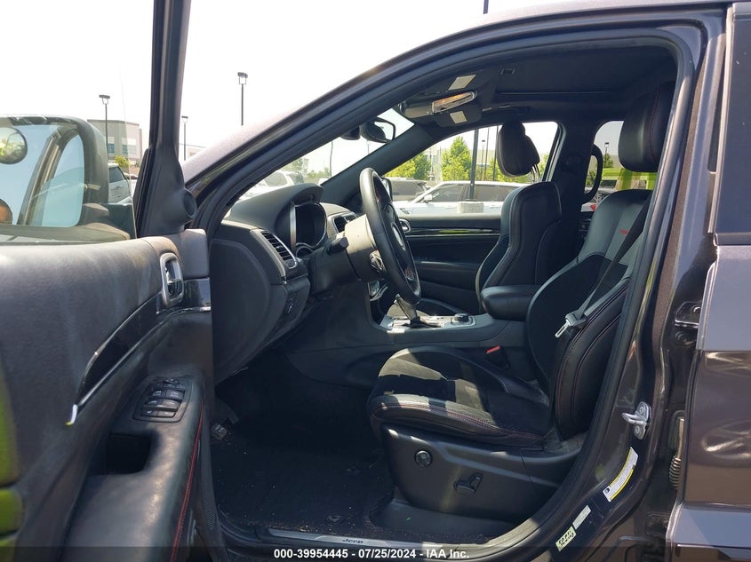 2018 JEEP GRAND CHEROKEE TRAILHAWK 4X4 - 1C4RJFLG4JC335603