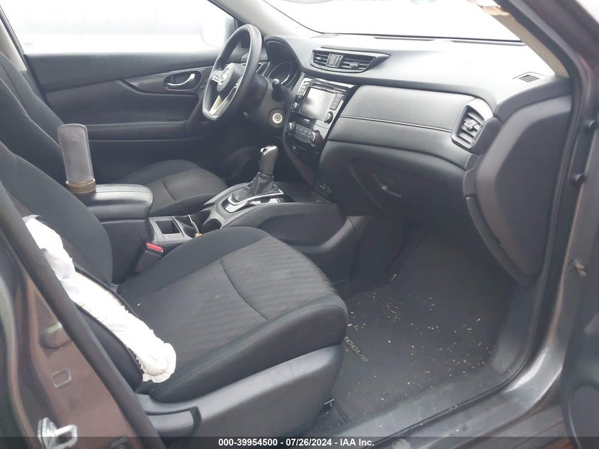 VIN 5N1AT2MT5JC781086 2018 NISSAN ROGUE S/SL