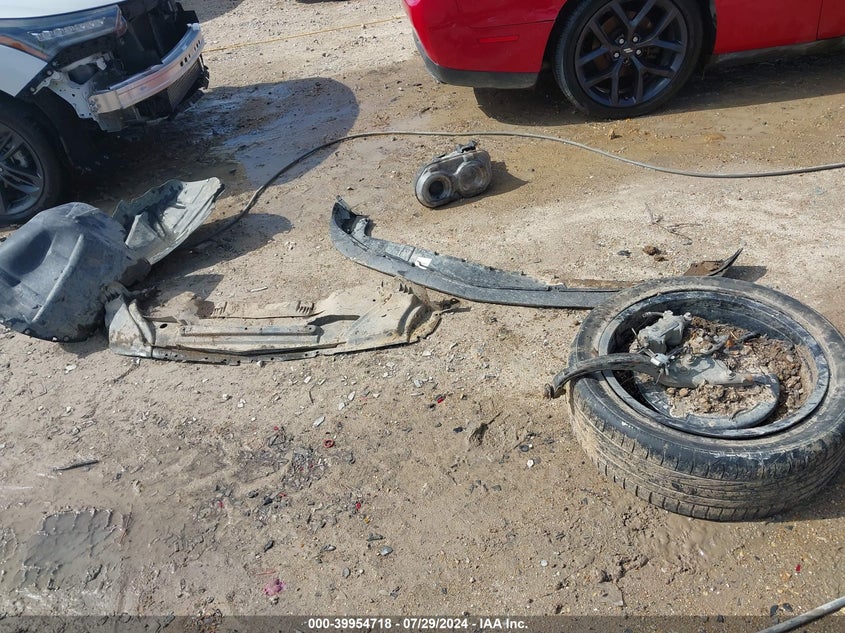 2015 Dodge Challenger Sxt Plus VIN: 2C3CDZBG3FH820744 Lot: 39954718