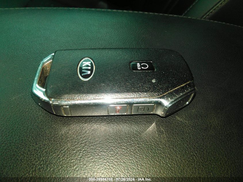 VIN 5XYRL4LC8MG021898 2021 KIA SORENTO S