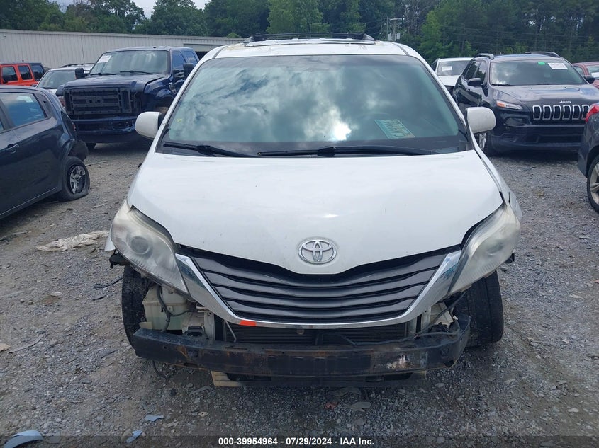 2012 Toyota Sienna Limited V6 7 Passenger/Xle V6 7 Passenger Auto Access Seat/Xle V6 8 Passenger VIN: 5TDYK3DC5CS207374 Lot: 39954964