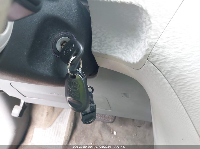 2012 Toyota Sienna Limited V6 7 Passenger/Xle V6 7 Passenger Auto Access Seat/Xle V6 8 Passenger VIN: 5TDYK3DC5CS207374 Lot: 39954964