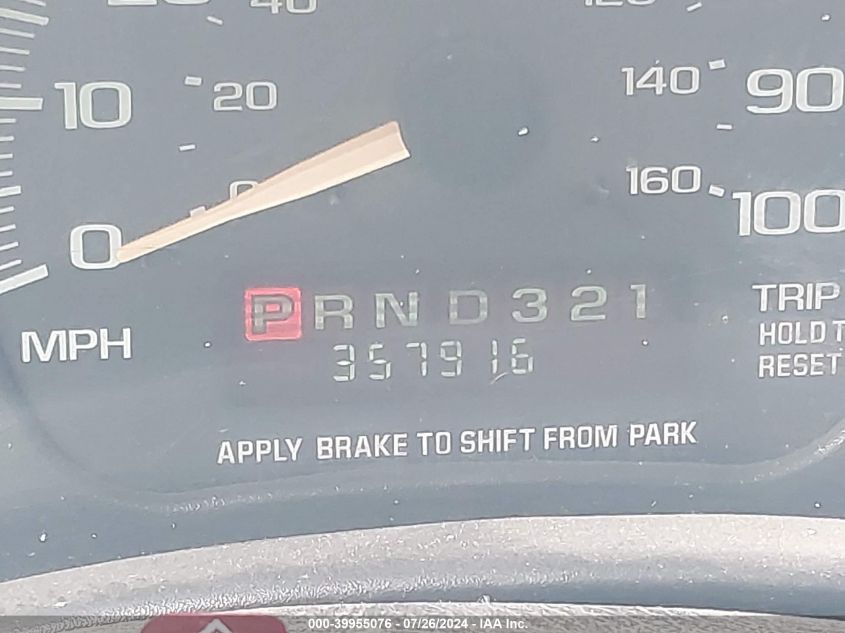 2001 Chevrolet Express VIN: 1GCFG25M111245124 Lot: 39955076