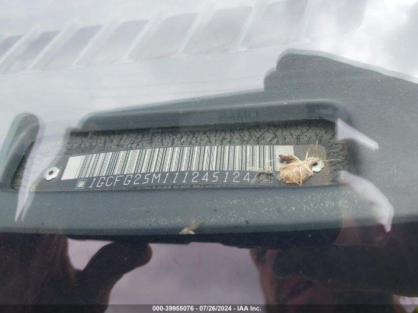 2001 Chevrolet Express VIN: 1GCFG25M111245124 Lot: 39955076