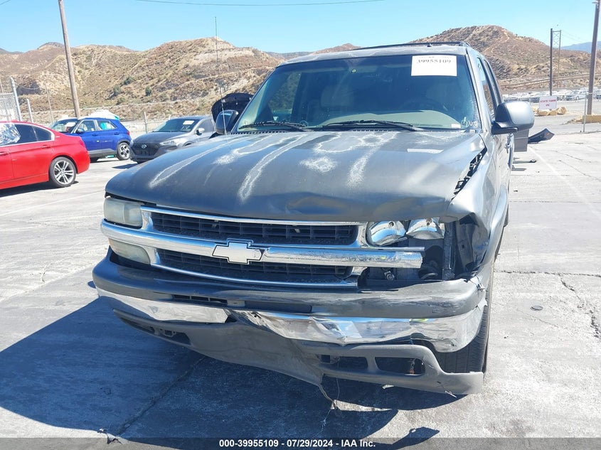 2002 Chevrolet Suburban 1500 Lt VIN: 1GNFK16ZX2J232643 Lot: 39955109