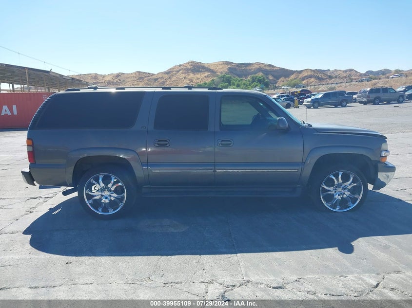 2002 Chevrolet Suburban 1500 Lt VIN: 1GNFK16ZX2J232643 Lot: 39955109