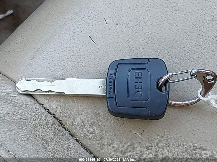 2010 HONDA ACCORD VIN: 1HGCP2F81AA148172