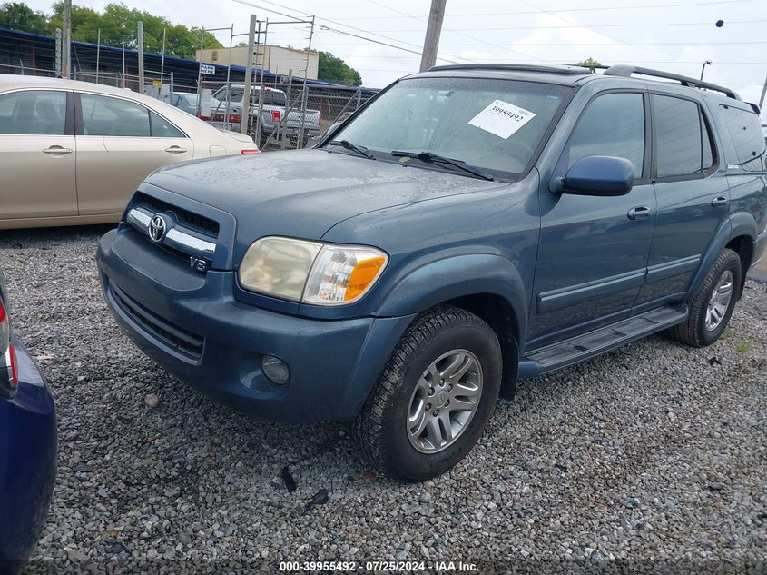 2005 Toyota Sequoia Limited V8 VIN: 5TDBT48A45S250012 Lot: 39955492
