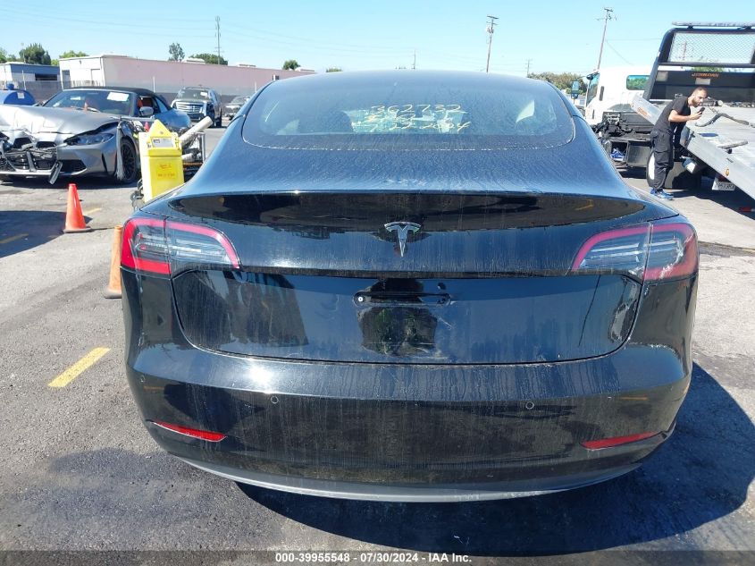 2022 Tesla Model 3 Rear-Wheel Drive VIN: 5YJ3E1EA5NF288015 Lot: 39955548