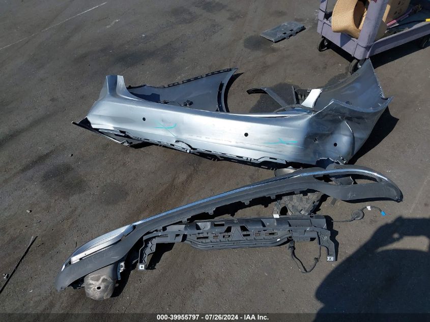 2014 MERCEDES-BENZ E 350 - WDDHF5KB2EA877139