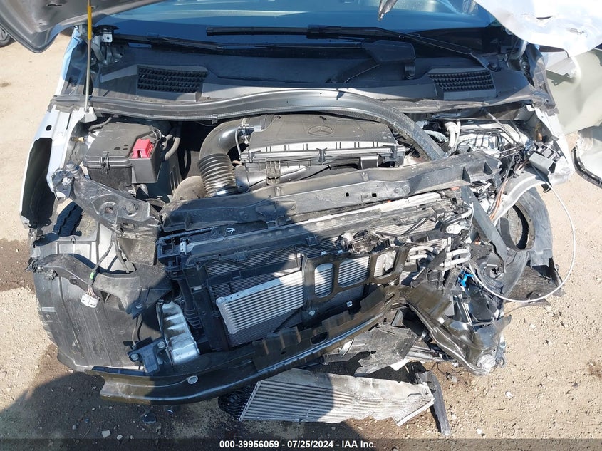 2022 MERCEDES-BENZ METRIS - W1YV0CEY7N4174181