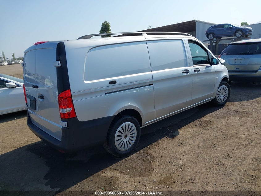 2022 MERCEDES-BENZ METRIS - W1YV0CEY7N4174181