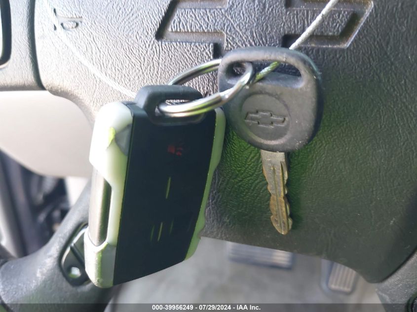 2005 Chevrolet Tahoe Lt VIN: 1GNEC13T95J162288 Lot: 39956249