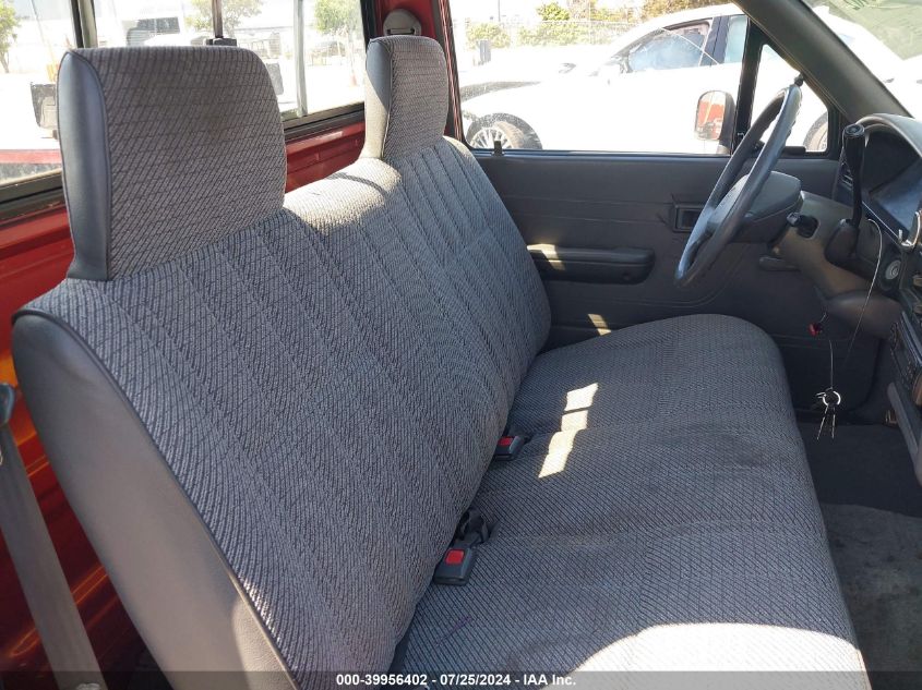 1993 Toyota Pickup 1/2 Ton Short Whlbse Dx VIN: 4TARN81P0PZ106338 Lot: 39956402