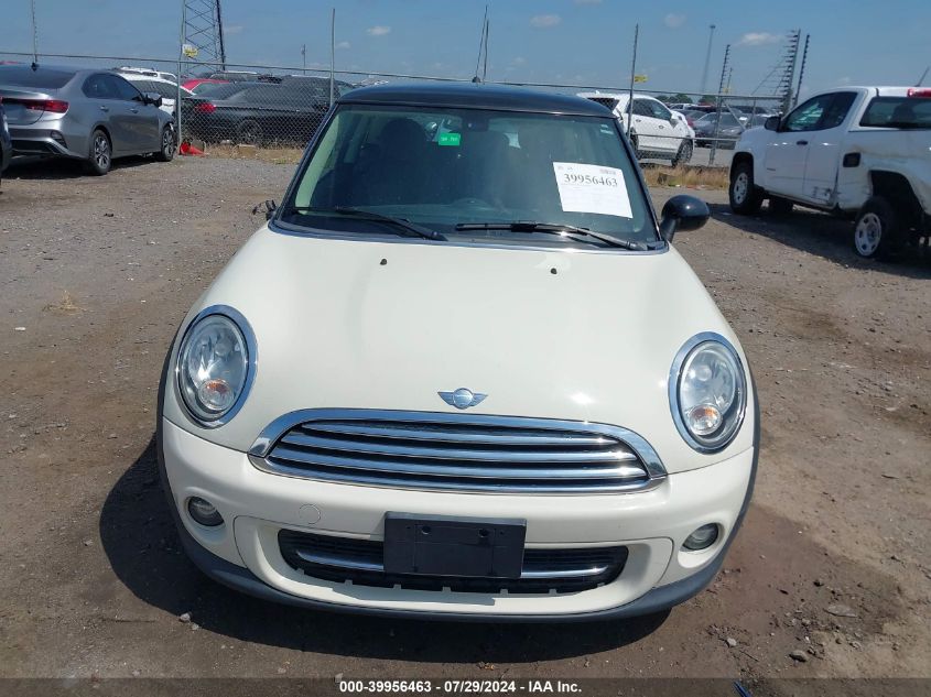 2013 Mini Hardtop Cooper VIN: WMWSU3C51DT692471 Lot: 39956463