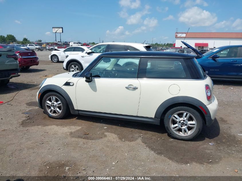 2013 Mini Hardtop Cooper VIN: WMWSU3C51DT692471 Lot: 39956463