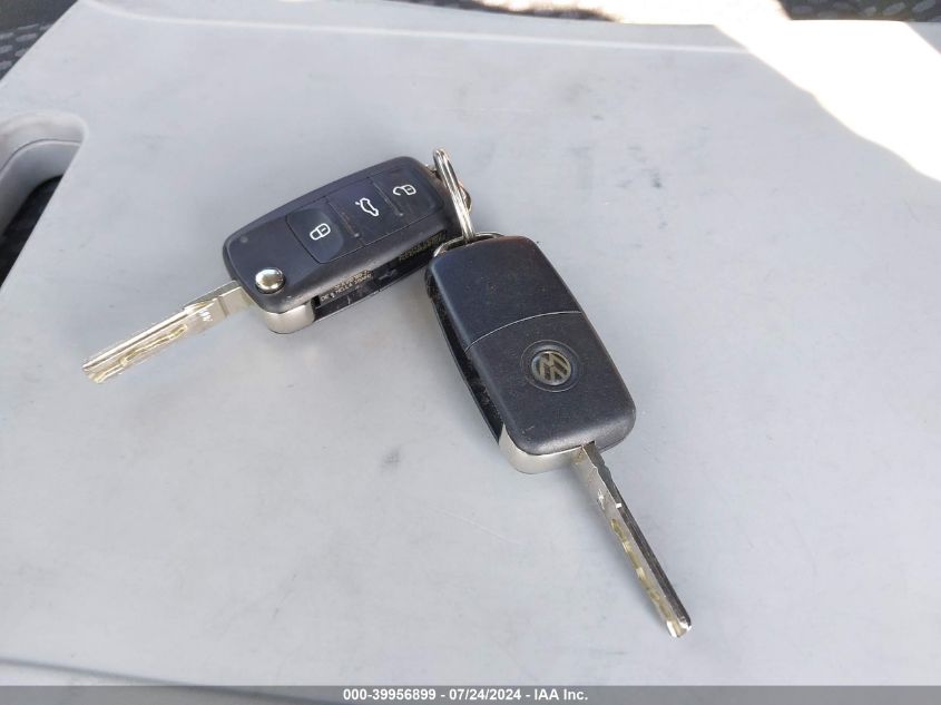 2011 Volkswagen Tiguan S VIN: WVGAV7AX4BW506260 Lot: 39956899