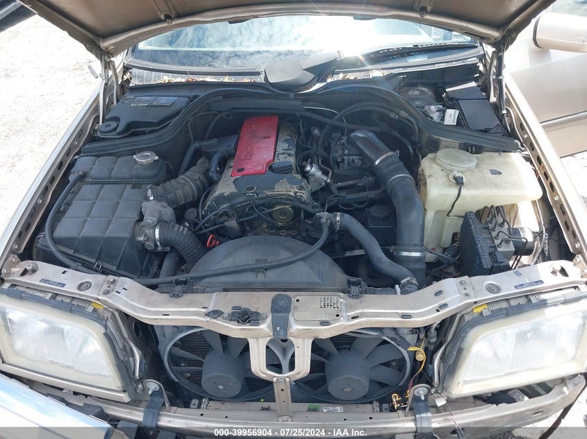 2000 Mercedes-Benz C 230 230 VIN: WDBHA24G6YA830487 Lot: 39956904