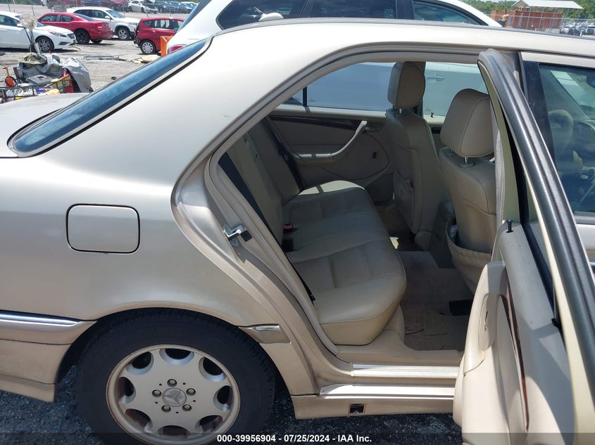 2000 Mercedes-Benz C 230 230 VIN: WDBHA24G6YA830487 Lot: 39956904