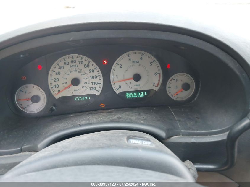 2005 Chrysler Town & Country Touring VIN: 2C8GP54L95R571896 Lot: 39957128