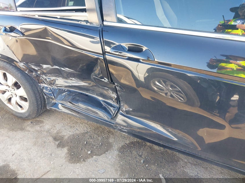 2010 Honda Accord 2.4 Ex VIN: 1HGCP2F72AA172407 Lot: 39957169