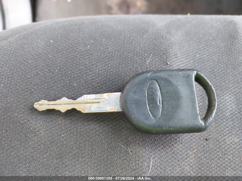 2004 Ford Expedition Xlt VIN: 1FMFU16L04LA73309 Lot: 39957255