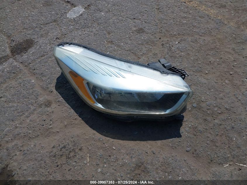 2017 Ford Escape S VIN: 1FMCU0F7XHUD06239 Lot: 39957353