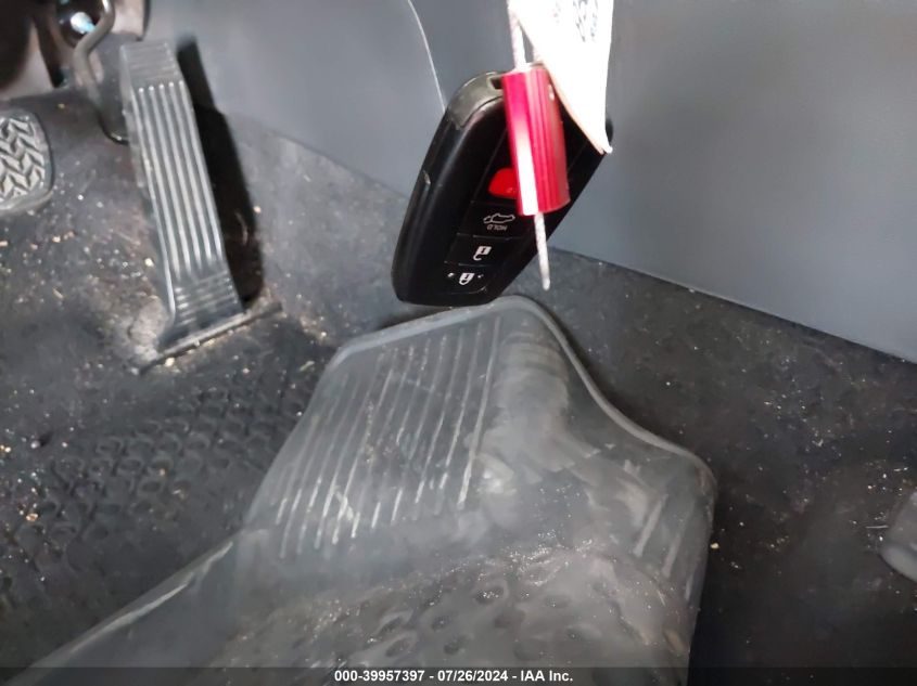 2019 Toyota Rav4 Hybrid Xle VIN: 2T3RWRFV8KW017382 Lot: 39957397