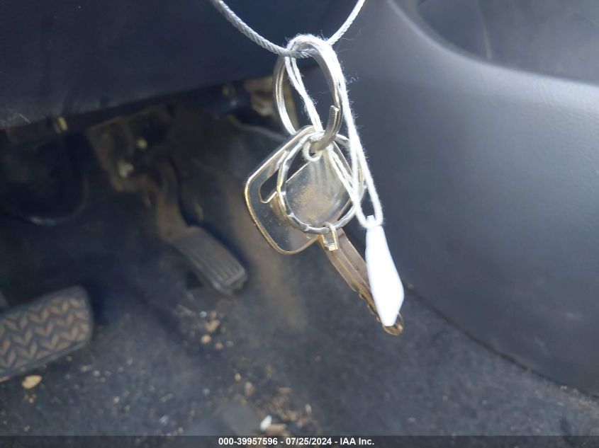 2007 Toyota Yaris S VIN: JTDBT923971102736 Lot: 39957596