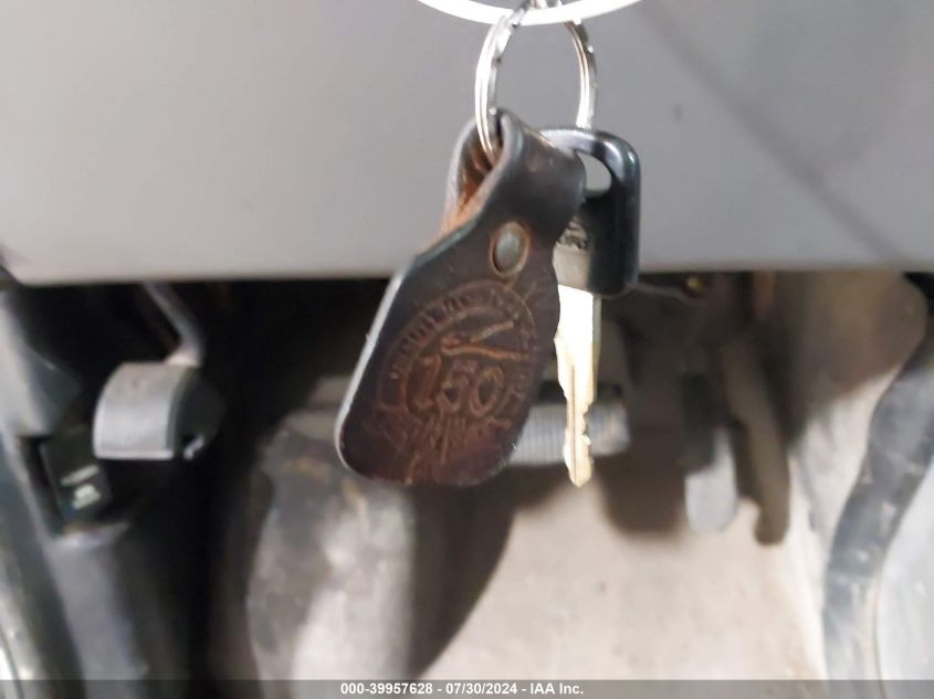 2005 Ford Econoline E350 Super Duty Ctway Van VIN: 1FDWE35L85HA35955 Lot: 39957628