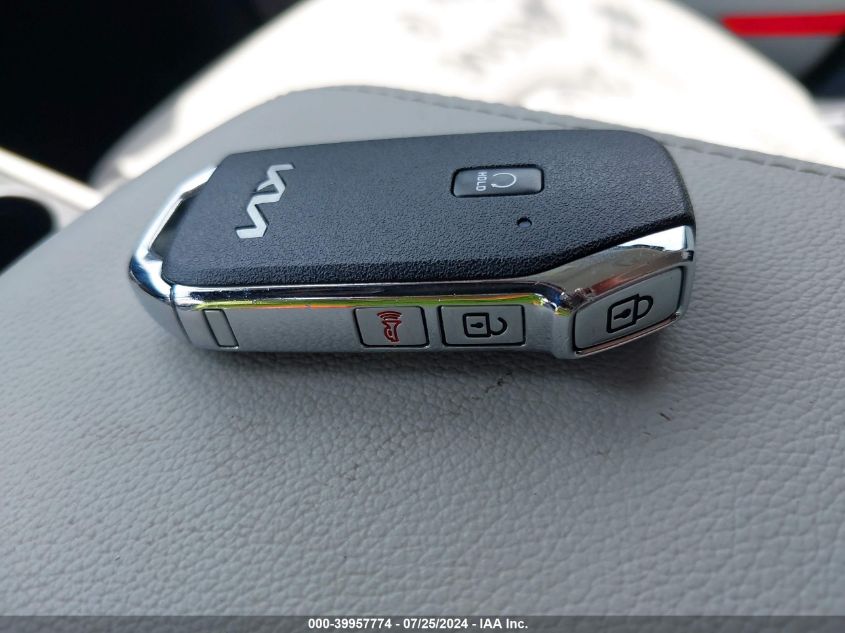 2024 Kia Sportage Ex VIN: 5XYK33DF2RG172621 Lot: 39957774