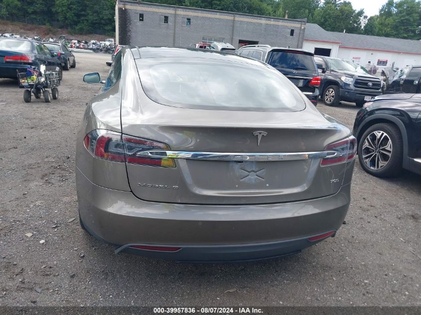 2015 Tesla Model S 70D/85D/P85D VIN: 5YJSA1E26FF114665 Lot: 39957836