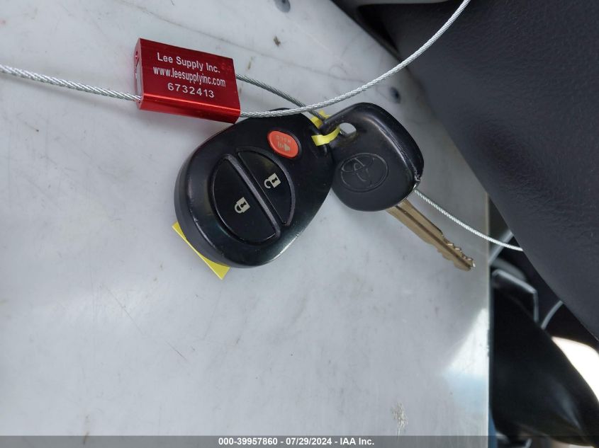 2011 Toyota Tacoma X-Runner V6 VIN: 5TFTU4CN2BX001225 Lot: 39957860