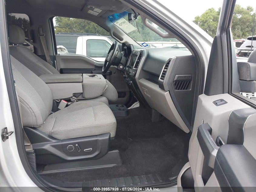 VIN 1FTEW1CF1HKC33363 2017 FORD F-150 XLT