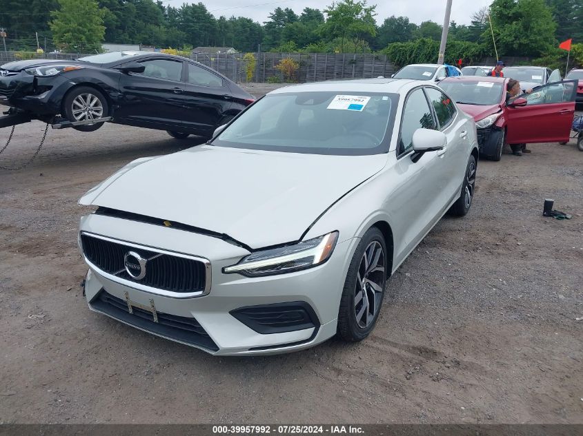 7JRA22TK5KG016245 2019 VOLVO S60 - Image 2