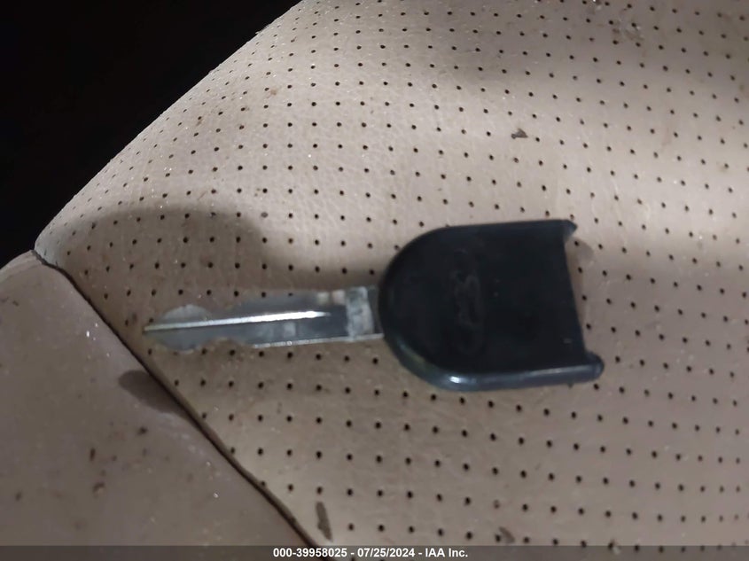 2010 Ford F-150 Fx4/Harley-Davidson/King Ranch/Lariat/Platinum/Xl/Xlt VIN: 1FTFW1EVXAFC28301 Lot: 39958025