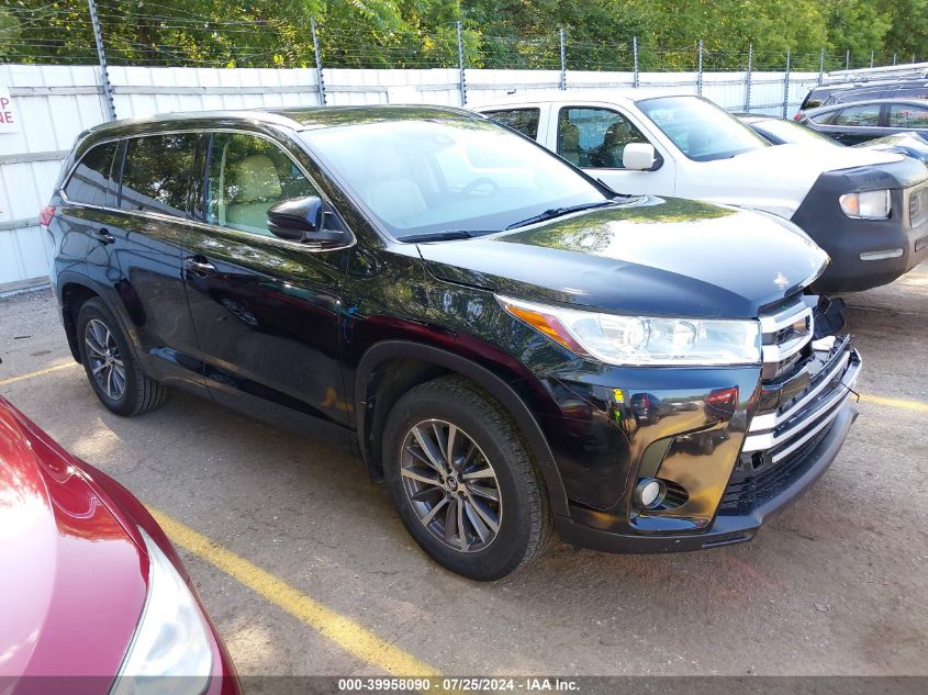 5TDJZRFH2JS828965 2018 TOYOTA HIGHLANDER - Image 1