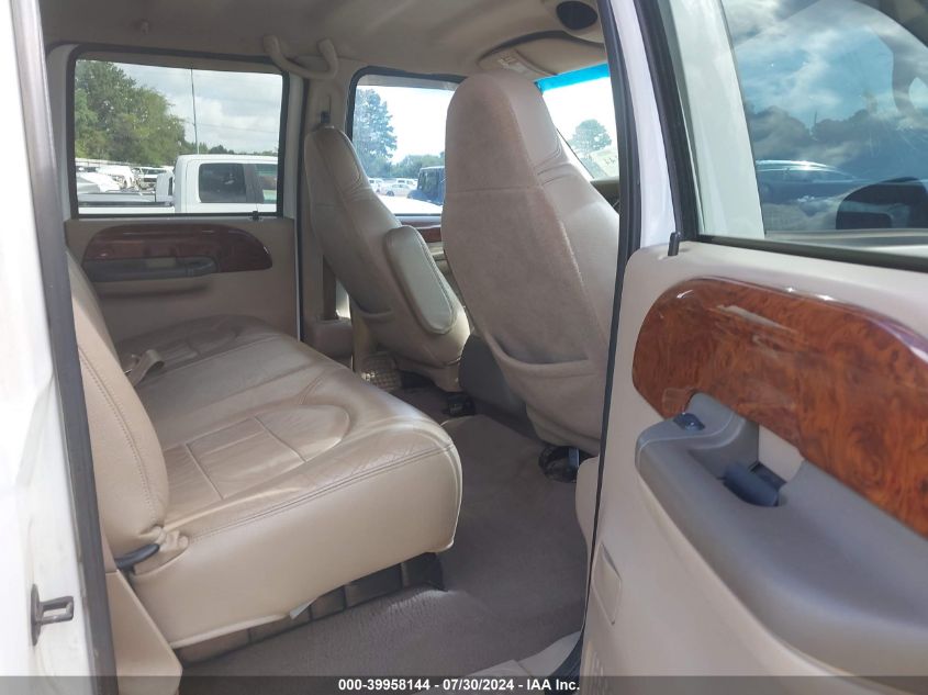 2000 Ford F-350 Lariat/Xl/Xlt VIN: 1FTSW31F8YEB23846 Lot: 39958144