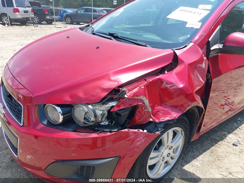 2015 Chevrolet Sonic Lt Auto VIN: 1G1JC5SH2F4218804 Lot: 39958431